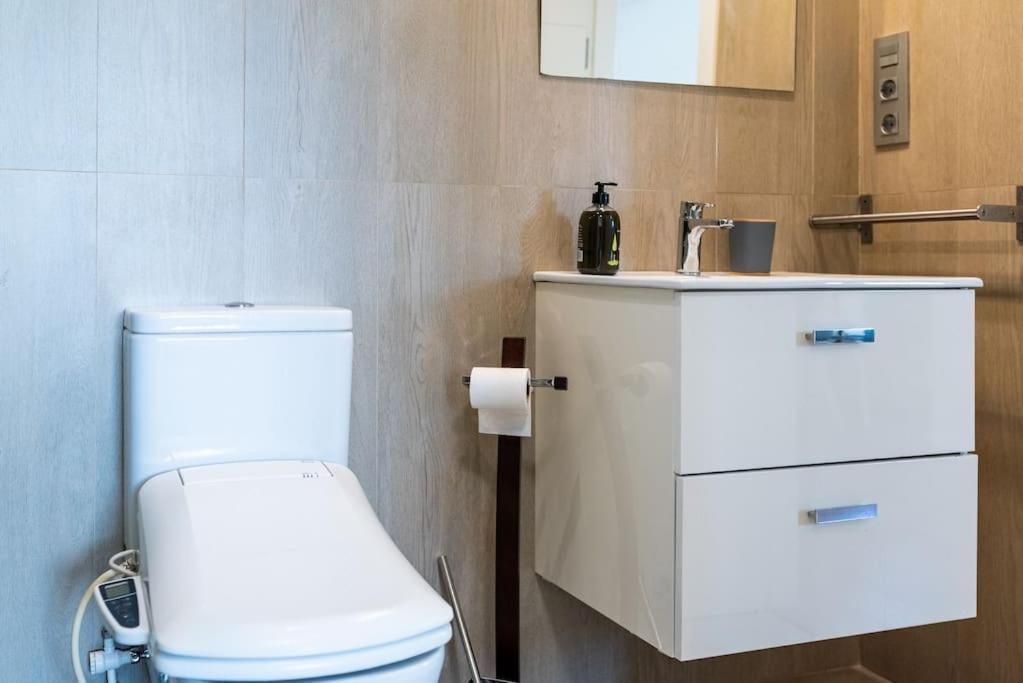 Moderno Apartamento Con Piscina Y Parking Гранада Экстерьер фото